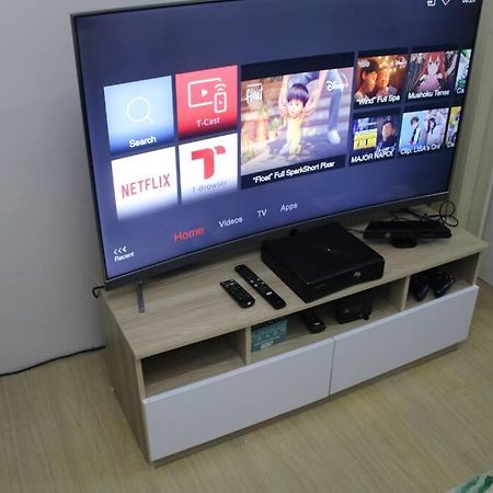 Huge A2J Executive Luxury 1Br Suite Near Abs Cbn, Gma Manila Kültér fotó