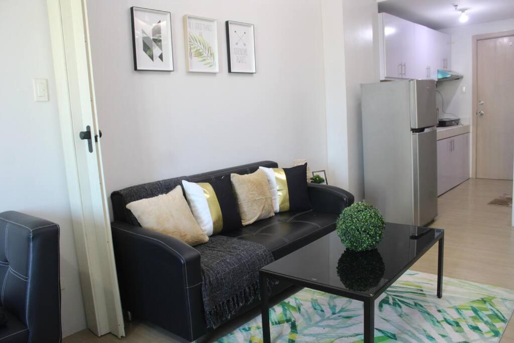 Huge A2J Executive Luxury 1Br Suite Near Abs Cbn, Gma Manila Kültér fotó