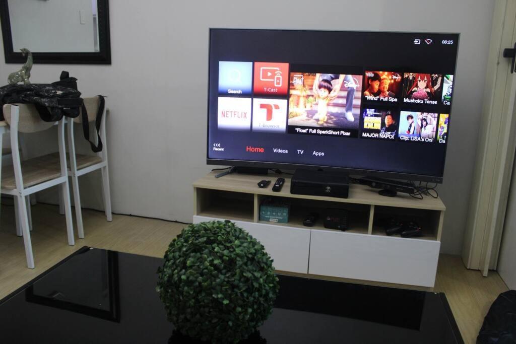 Huge A2J Executive Luxury 1Br Suite Near Abs Cbn, Gma Manila Kültér fotó